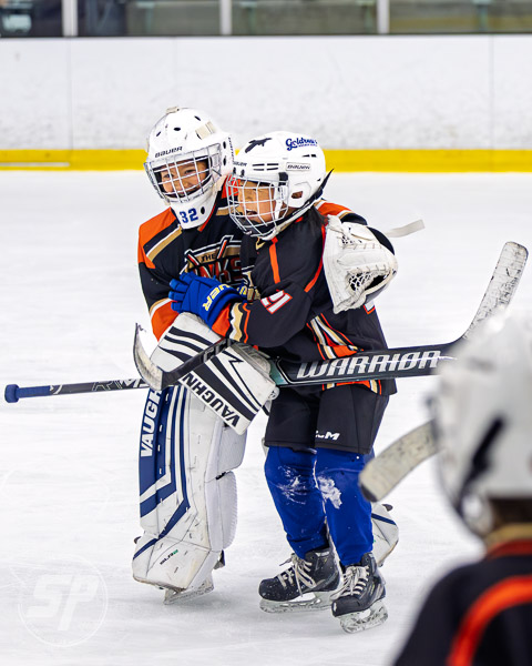 10U Hockey Niedermayer vs Pronger thumbnail